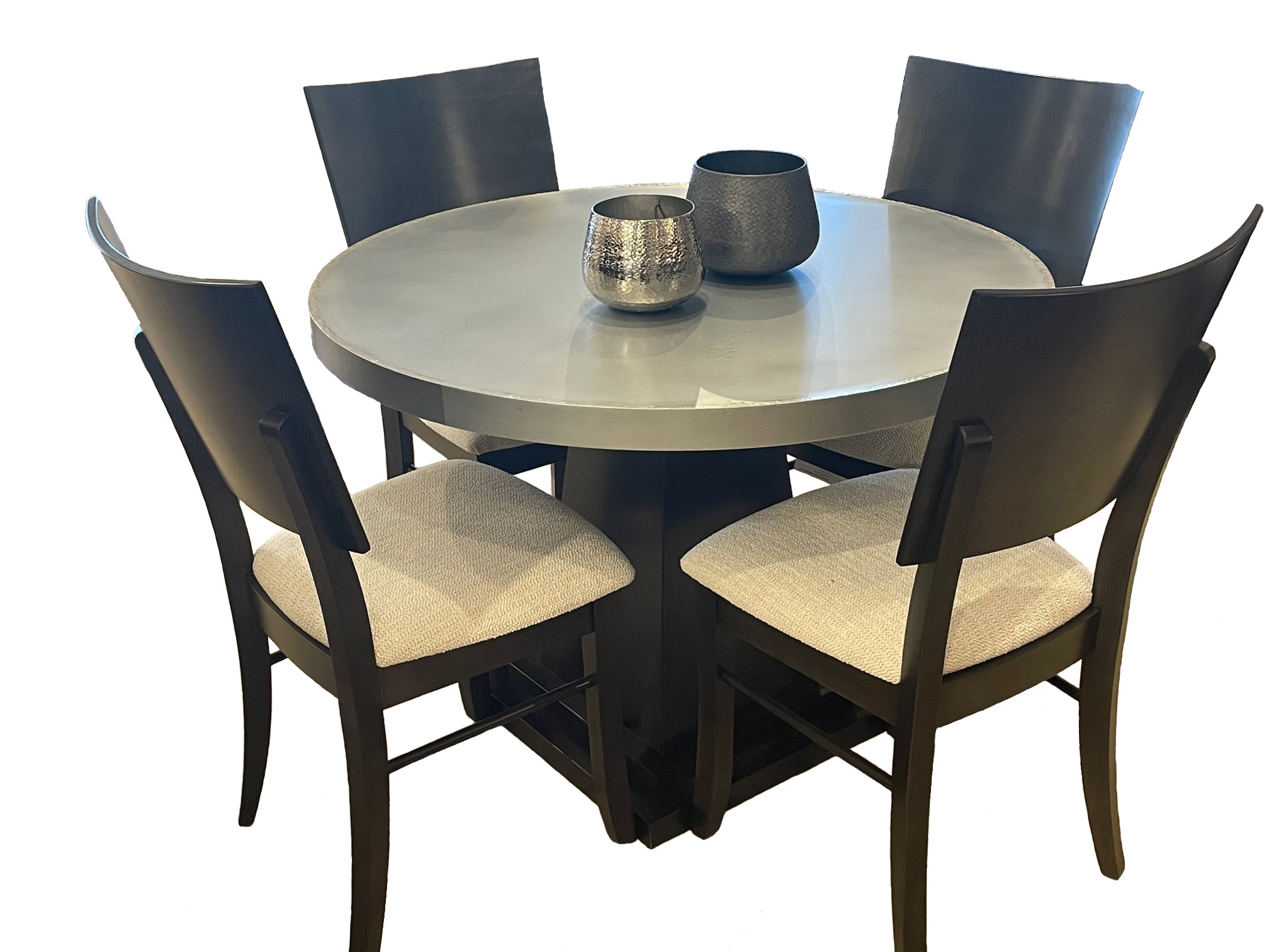 MAVIN T4242ZTABLESET 48" Round Zinc Top Table Set
